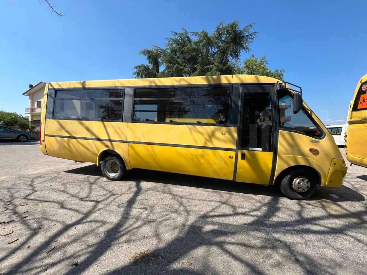 אוטובוס בית ספר Iveco Cacciamali: תמונה 9