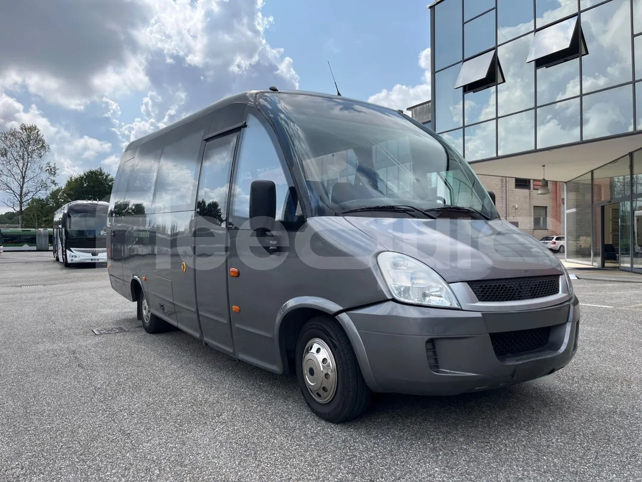 Iveco Daily - אוטובוס בין עירוני: תמונה 1 Iveco Daily - אוטובוס בין עירוני: תמונה 1