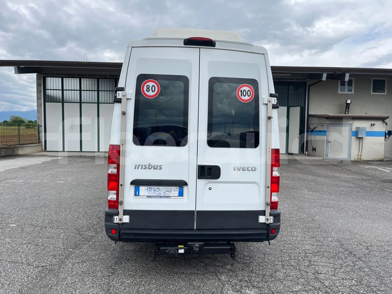 Iveco Daily - מיניבוס, כלי רכב מסחרי לנוסעים: תמונה 5 Iveco Daily - מיניבוס, כלי רכב מסחרי לנוסעים: תמונה 5