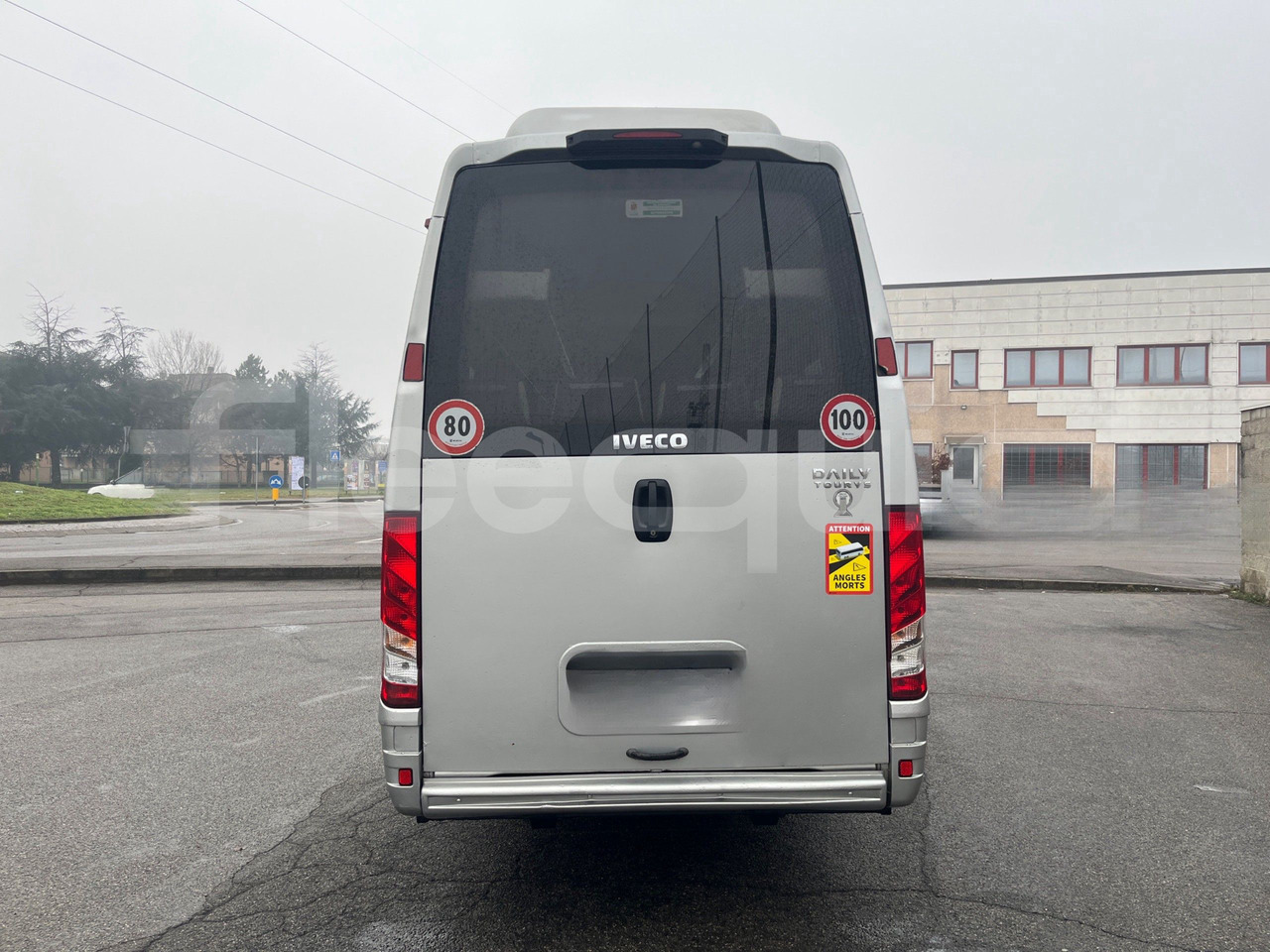 Iveco Daily - מיניבוס, כלי רכב מסחרי לנוסעים: תמונה 5 Iveco Daily - מיניבוס, כלי רכב מסחרי לנוסעים: תמונה 5
