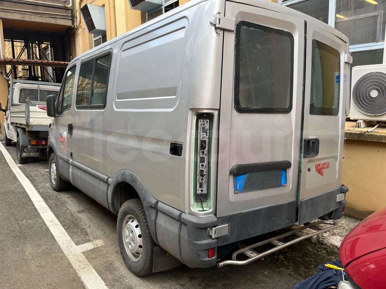 Iveco Daily - מיניבוס, כלי רכב מסחרי לנוסעים: תמונה 5 Iveco Daily - מיניבוס, כלי רכב מסחרי לנוסעים: תמונה 5