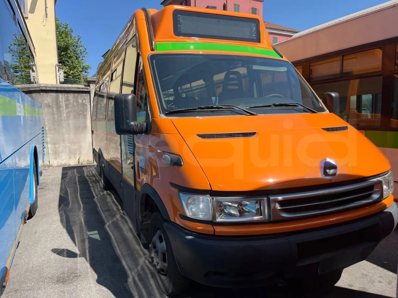 Iveco Daily - מיניבוס, כלי רכב מסחרי לנוסעים: תמונה 2 Iveco Daily - מיניבוס, כלי רכב מסחרי לנוסעים: תמונה 2