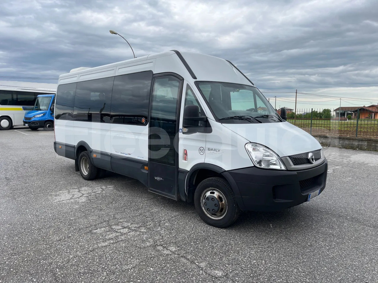 Iveco Daily - מיניבוס, כלי רכב מסחרי לנוסעים: תמונה 1 Iveco Daily - מיניבוס, כלי רכב מסחרי לנוסעים: תמונה 1
