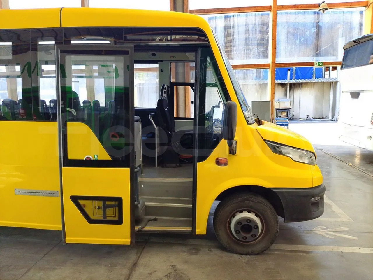 אוטובוס בית ספר Iveco Indcar: תמונה 13