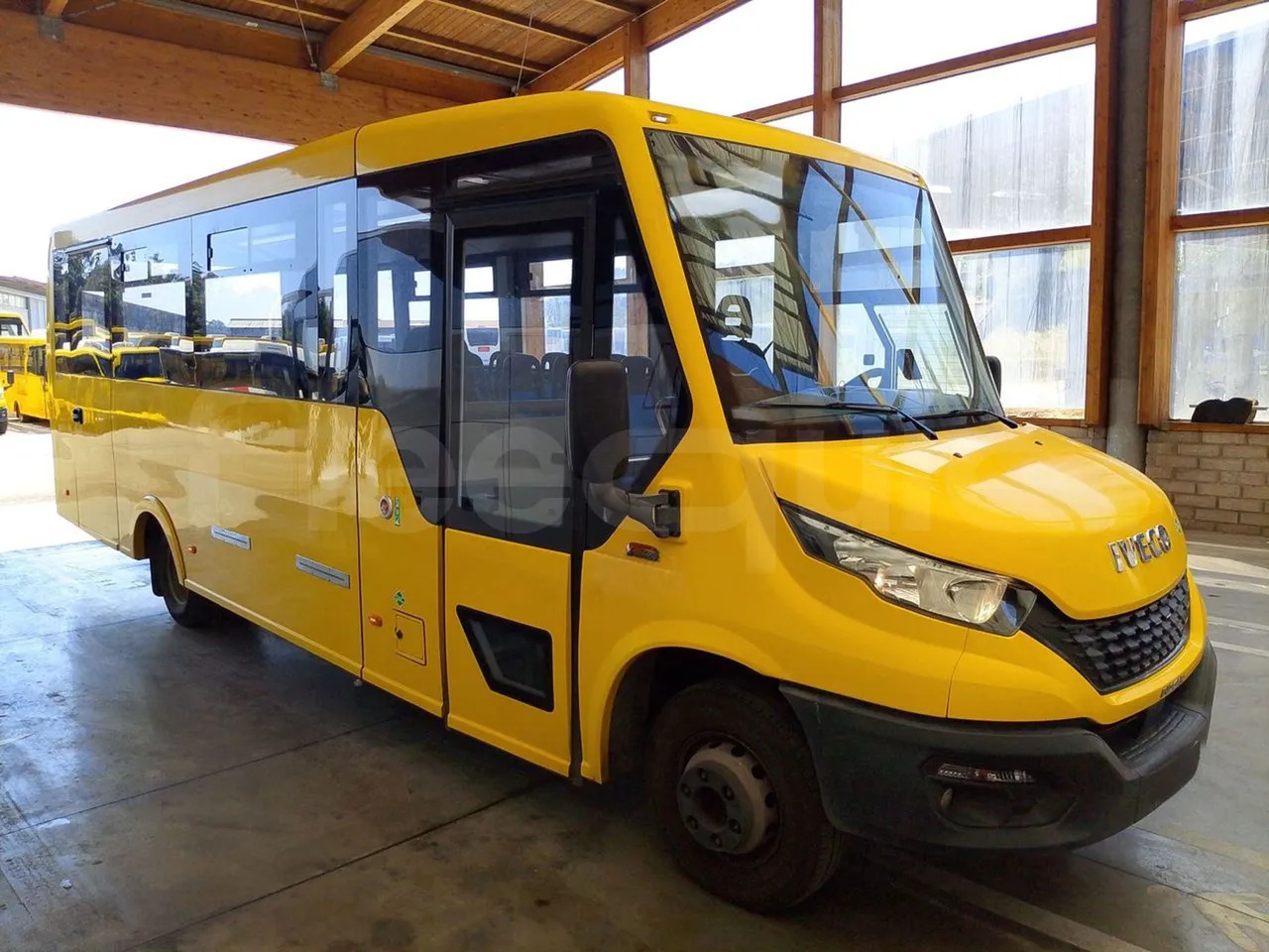 Iveco Indcar - אוטובוס בית ספר: תמונה 1 Iveco Indcar - אוטובוס בית ספר: תמונה 1