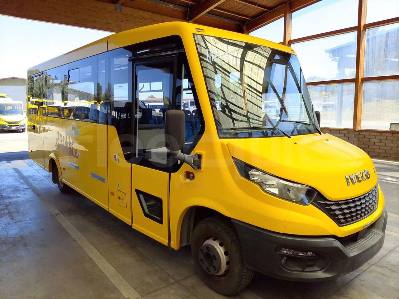Iveco Indcar - אוטובוס בית ספר: תמונה 1 Iveco Indcar - אוטובוס בית ספר: תמונה 1