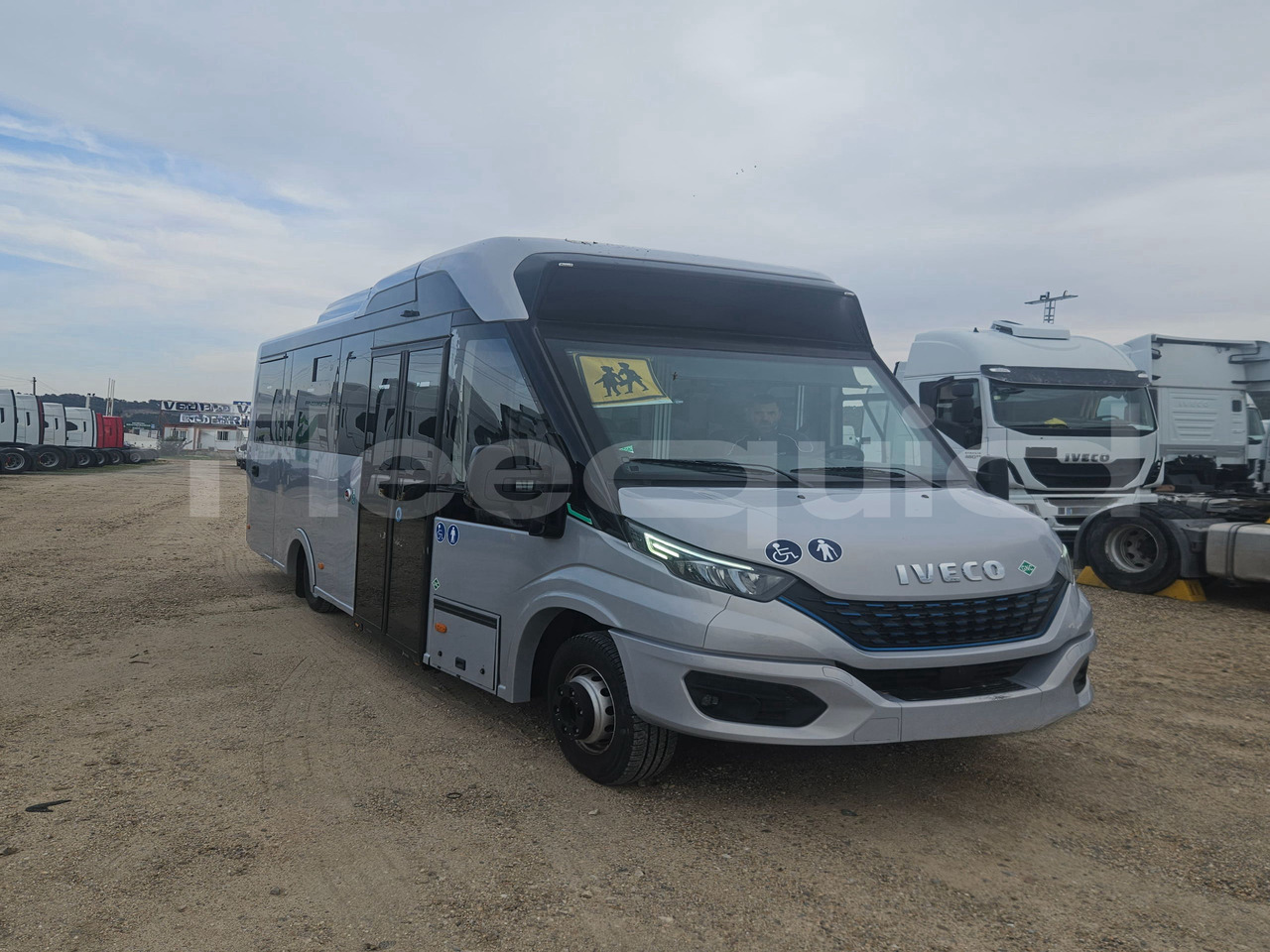 Iveco Indcar - אוטובוס פרברים: תמונה 1 Iveco Indcar - אוטובוס פרברים: תמונה 1
