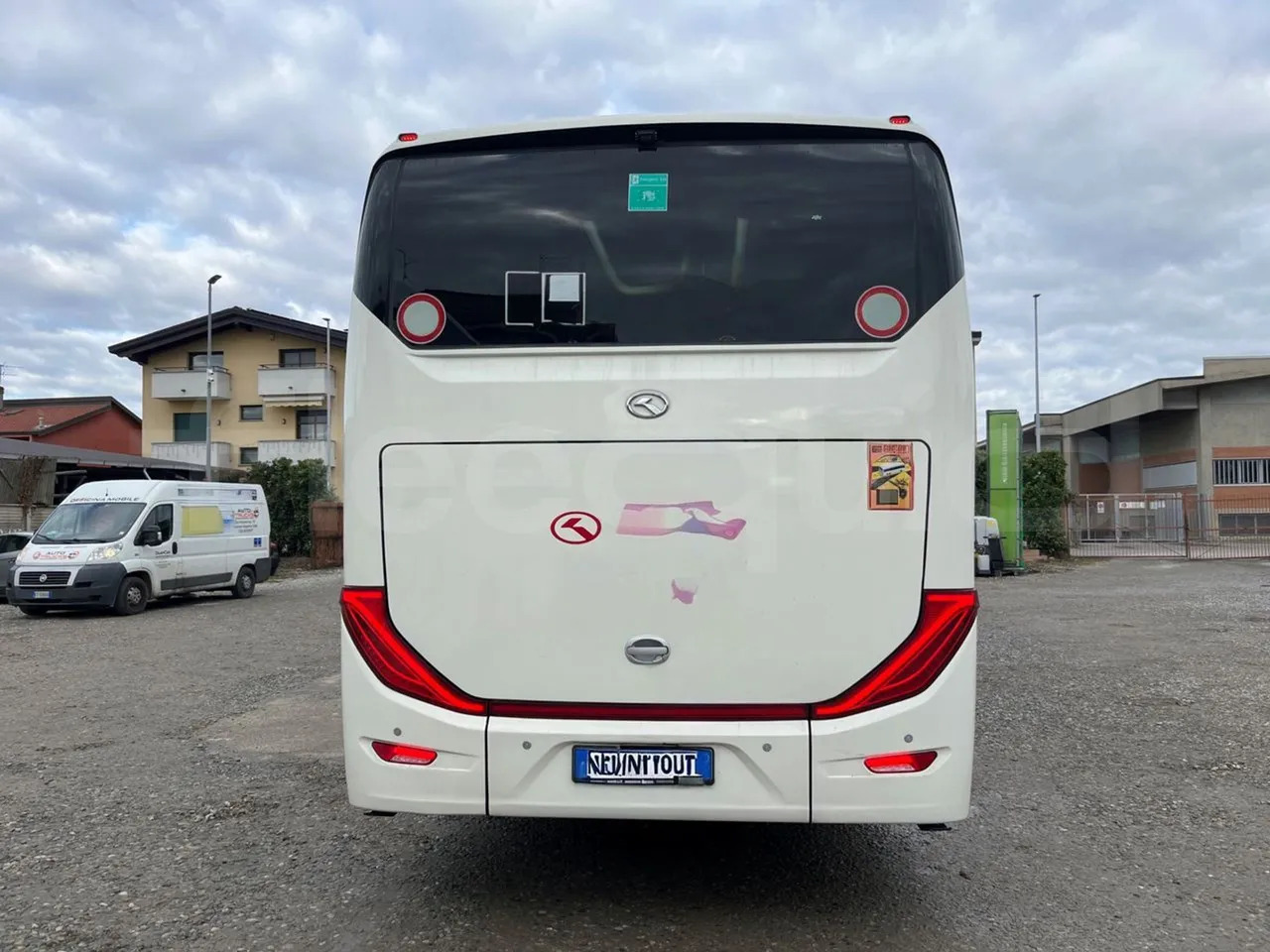 King Long C12E - אוטובוס בין עירוני: תמונה 5 King Long C12E - אוטובוס בין עירוני: תמונה 5