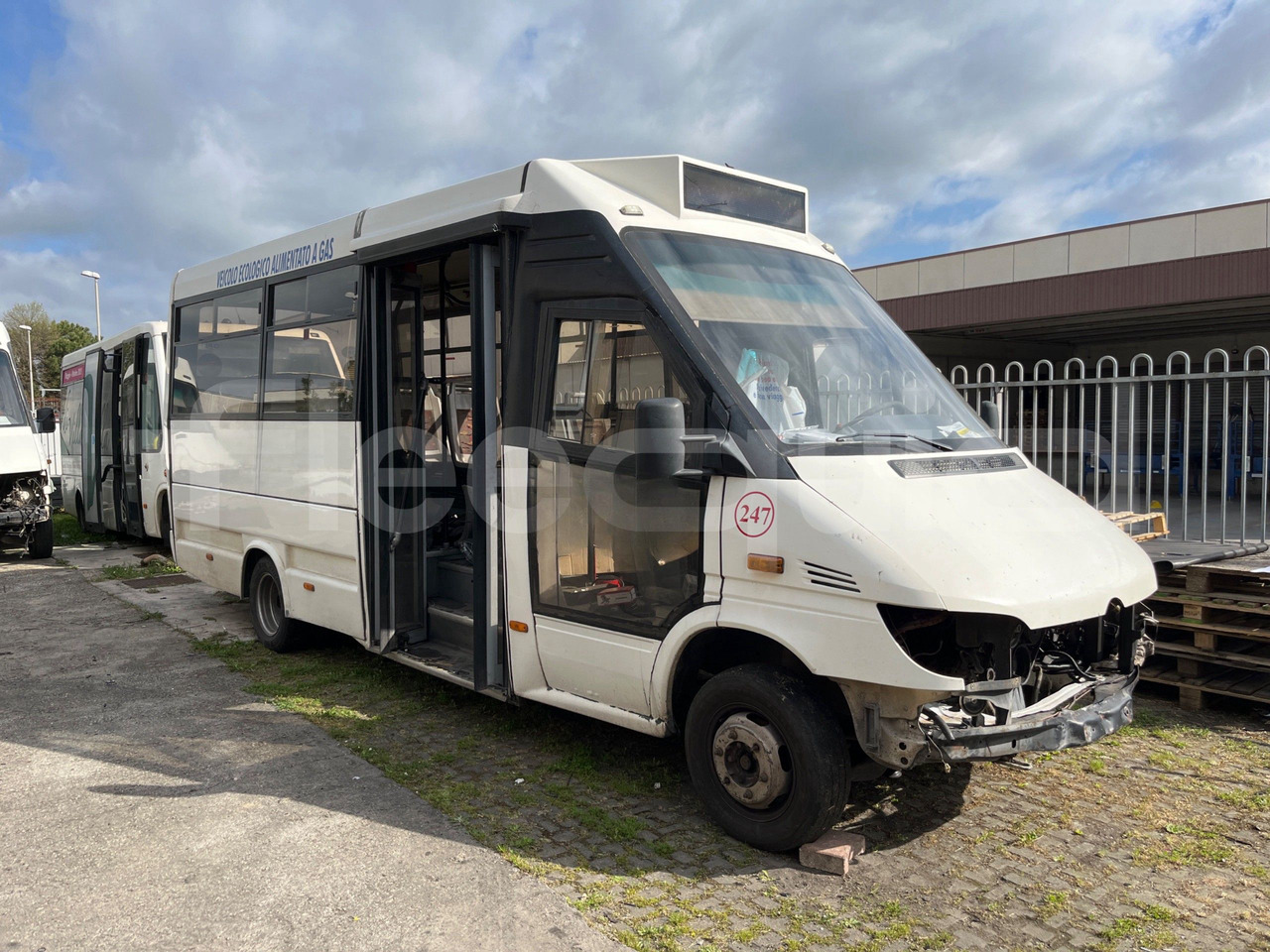 Mercedes-Benz 414T - מיניבוס, כלי רכב מסחרי לנוסעים: תמונה 1 Mercedes-Benz 414T - מיניבוס, כלי רכב מסחרי לנוסעים: תמונה 1
