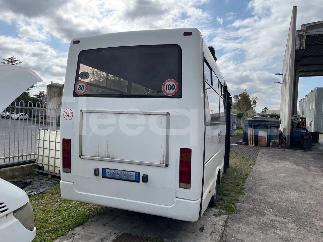 Mercedes-Benz 414T - מיניבוס, כלי רכב מסחרי לנוסעים: תמונה 4 Mercedes-Benz 414T - מיניבוס, כלי רכב מסחרי לנוסעים: תמונה 4