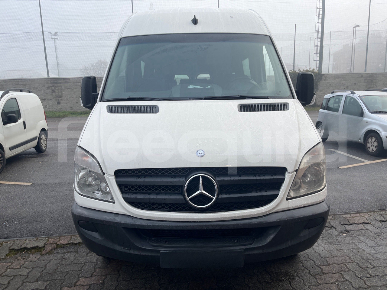 Mercedes-Benz Sprinter - מיניבוס, כלי רכב מסחרי לנוסעים: תמונה 2 Mercedes-Benz Sprinter - מיניבוס, כלי רכב מסחרי לנוסעים: תמונה 2