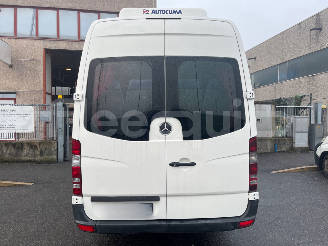 Mercedes-Benz Sprinter - מיניבוס, כלי רכב מסחרי לנוסעים: תמונה 5 Mercedes-Benz Sprinter - מיניבוס, כלי רכב מסחרי לנוסעים: תמונה 5