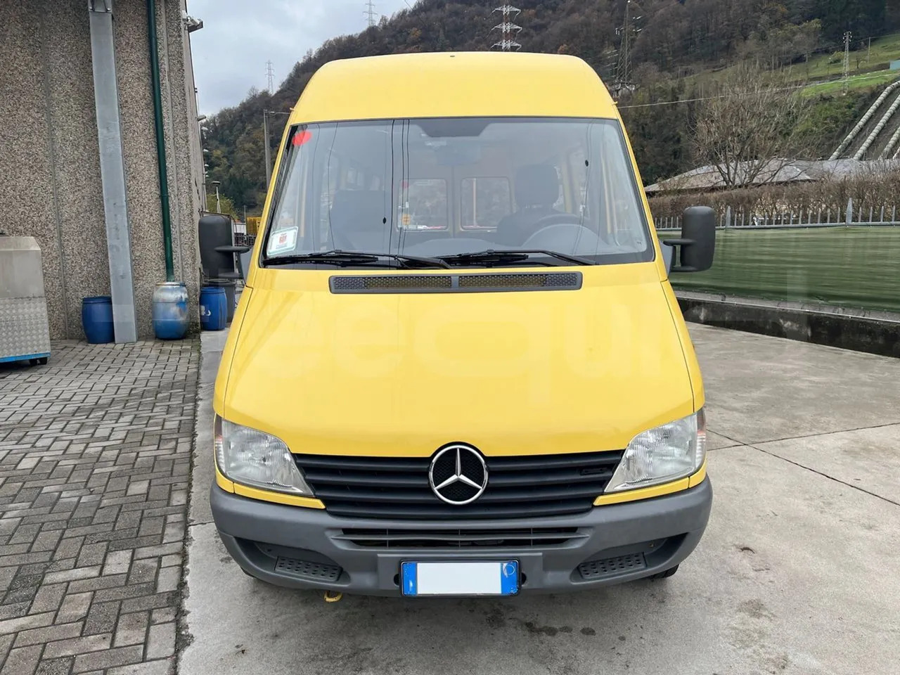 Mercedes-Benz Sprinter - מיניבוס, כלי רכב מסחרי לנוסעים: תמונה 2 Mercedes-Benz Sprinter - מיניבוס, כלי רכב מסחרי לנוסעים: תמונה 2
