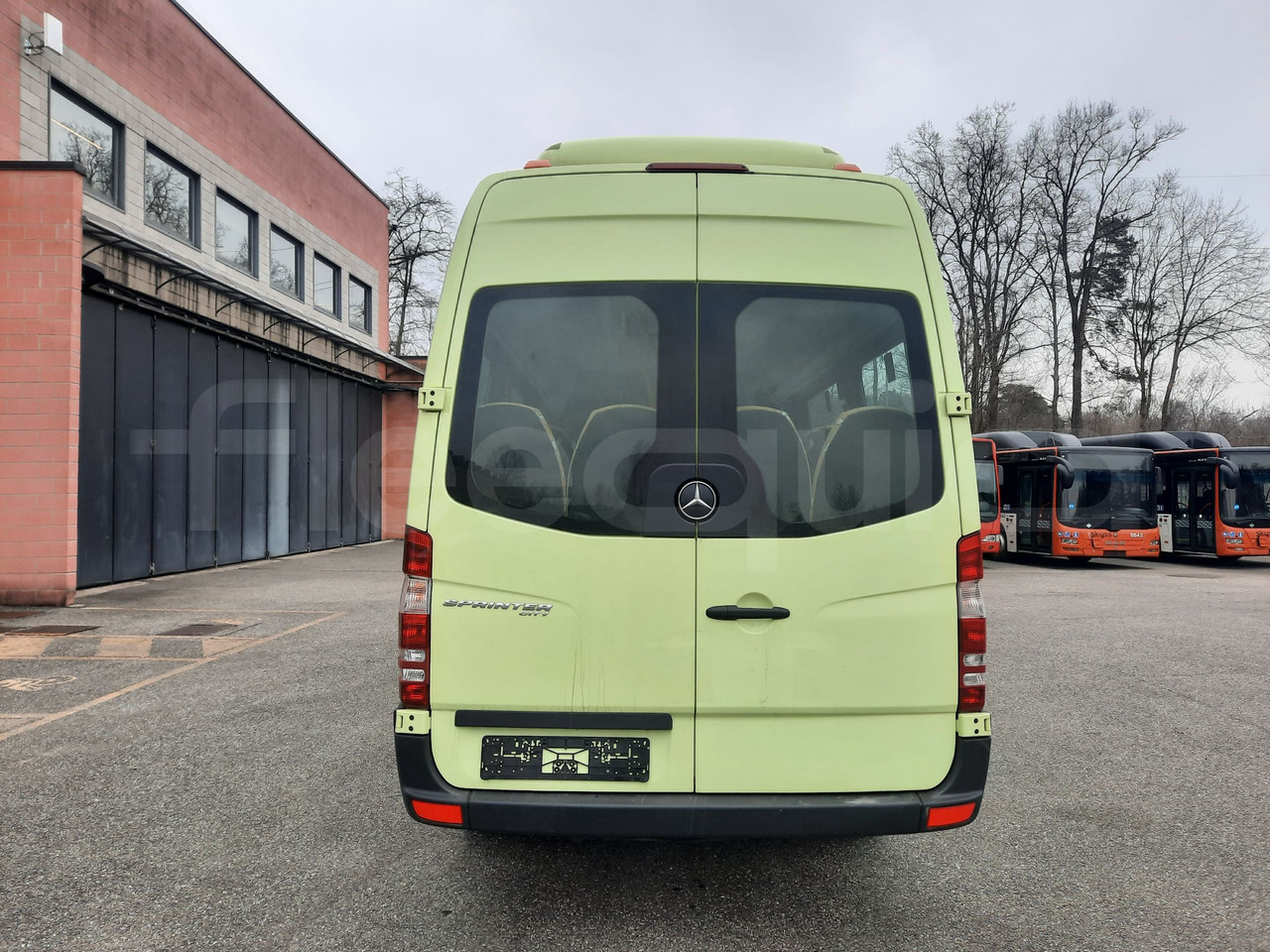 Mercedes-Benz Sprinter - מיניבוס, כלי רכב מסחרי לנוסעים: תמונה 5 Mercedes-Benz Sprinter - מיניבוס, כלי רכב מסחרי לנוסעים: תמונה 5