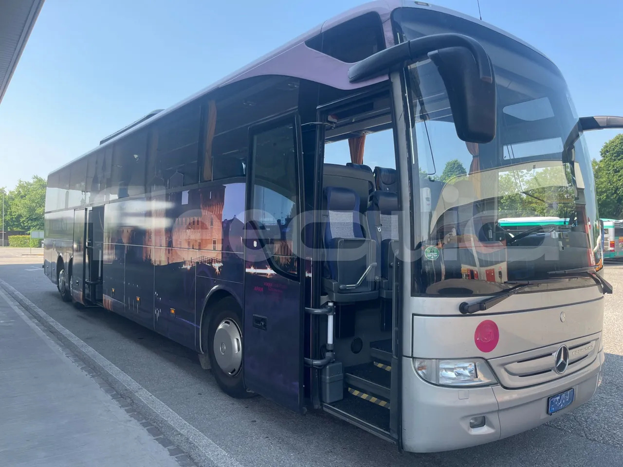 Mercedes-Benz Tourismo - אוטובוס בין עירוני: תמונה 1 Mercedes-Benz Tourismo - אוטובוס בין עירוני: תמונה 1