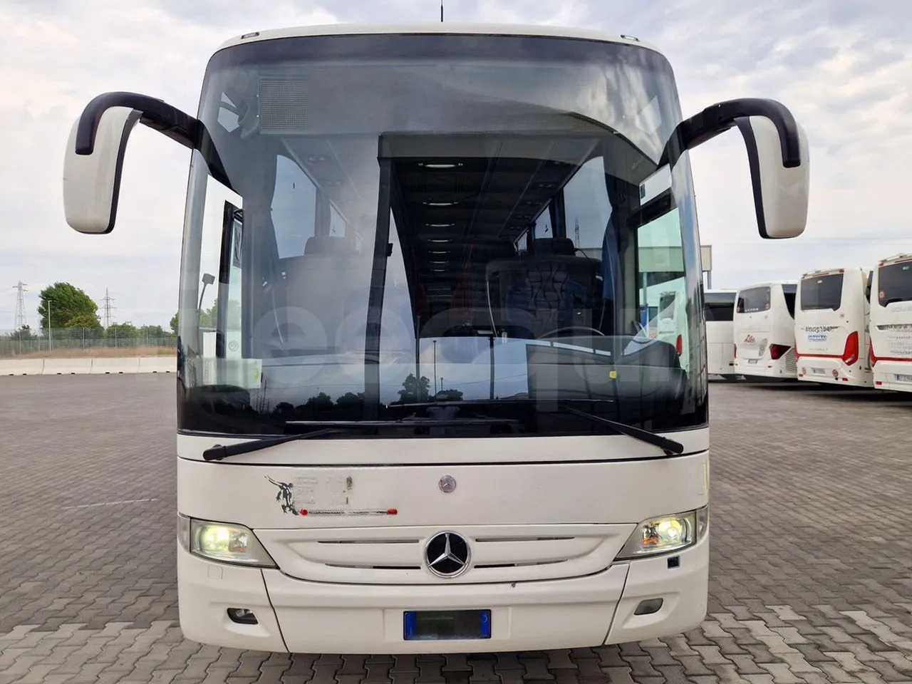 Mercedes-Benz Tourismo - אוטובוס בין עירוני: תמונה 2 Mercedes-Benz Tourismo - אוטובוס בין עירוני: תמונה 2