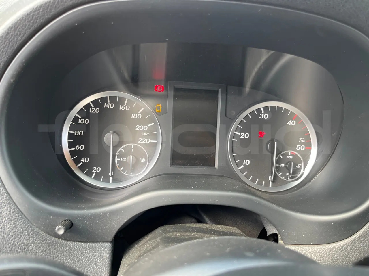 Mercedes-Benz Vito Tourer - מיניבוס, כלי רכב מסחרי לנוסעים: תמונה 3 Mercedes-Benz Vito Tourer - מיניבוס, כלי רכב מסחרי לנוסעים: תמונה 3