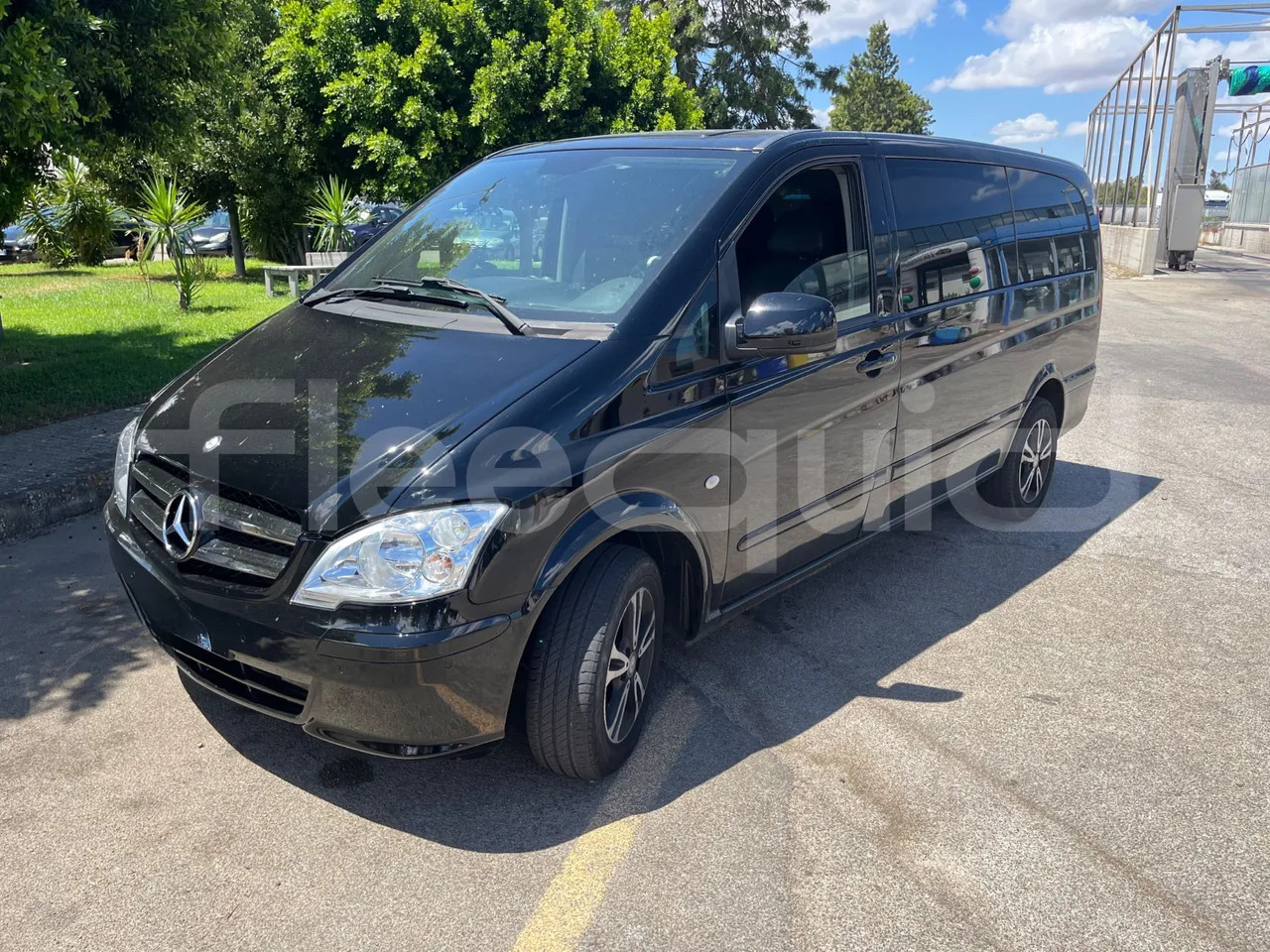 Mercedes-Benz Vito - מיניבוס, כלי רכב מסחרי לנוסעים: תמונה 4 Mercedes-Benz Vito - מיניבוס, כלי רכב מסחרי לנוסעים: תמונה 4
