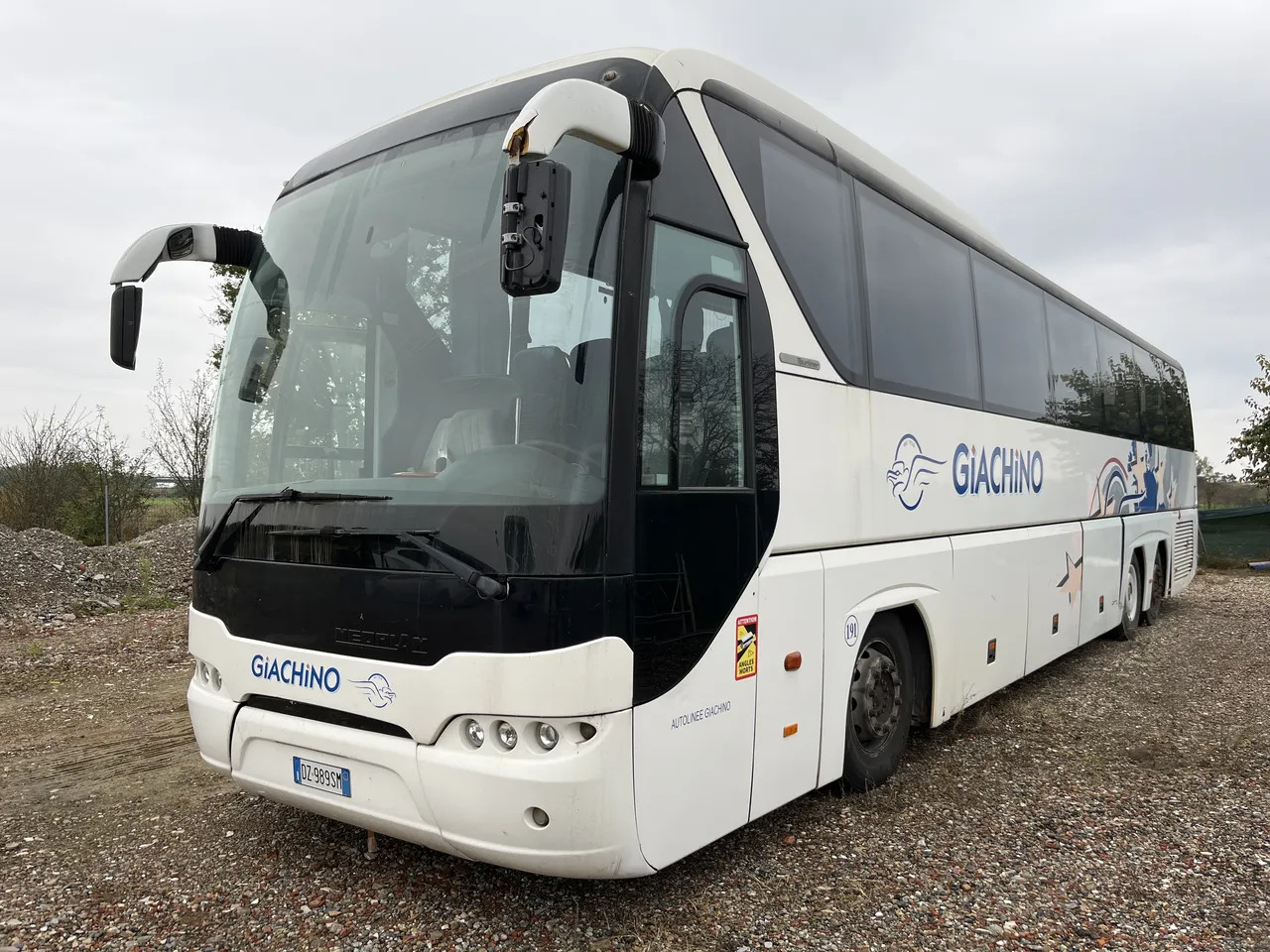 Neoplan P22 - אוטובוס בין עירוני: תמונה 4 Neoplan P22 - אוטובוס בין עירוני: תמונה 4