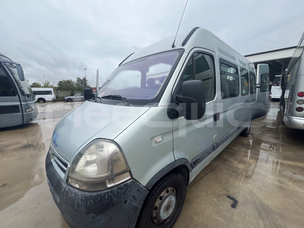 Nissan Interstar - מיניבוס, כלי רכב מסחרי לנוסעים: תמונה 4 Nissan Interstar - מיניבוס, כלי רכב מסחרי לנוסעים: תמונה 4
