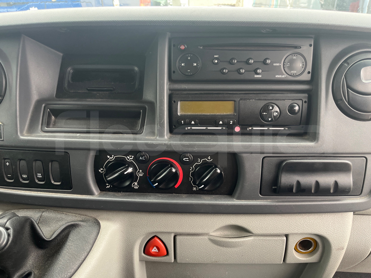 הַחכָּרָה  Nissan Interstar Nissan Interstar: תמונה 18