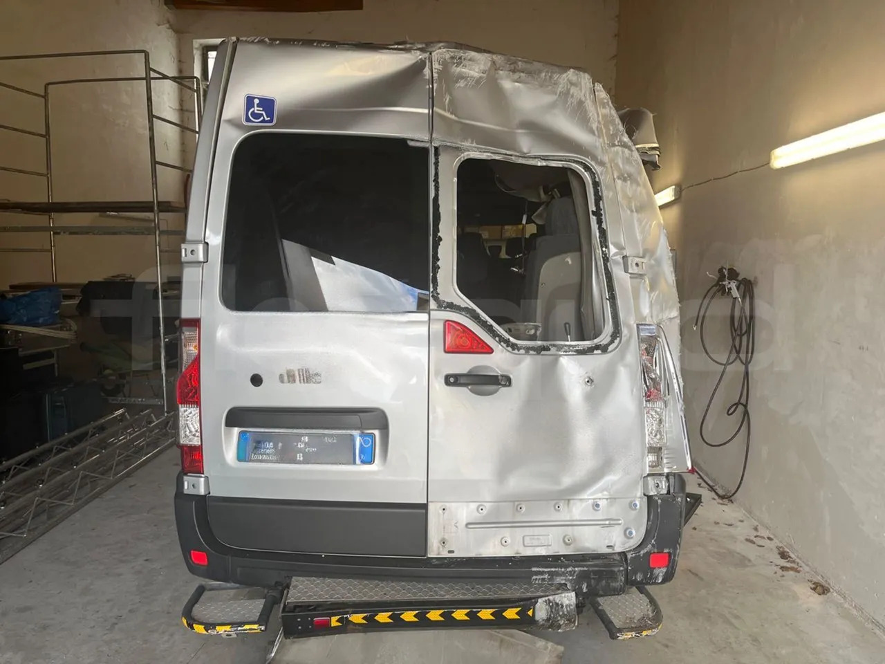 Opel Movano - מיניבוס, כלי רכב מסחרי לנוסעים: תמונה 4 Opel Movano - מיניבוס, כלי רכב מסחרי לנוסעים: תמונה 4