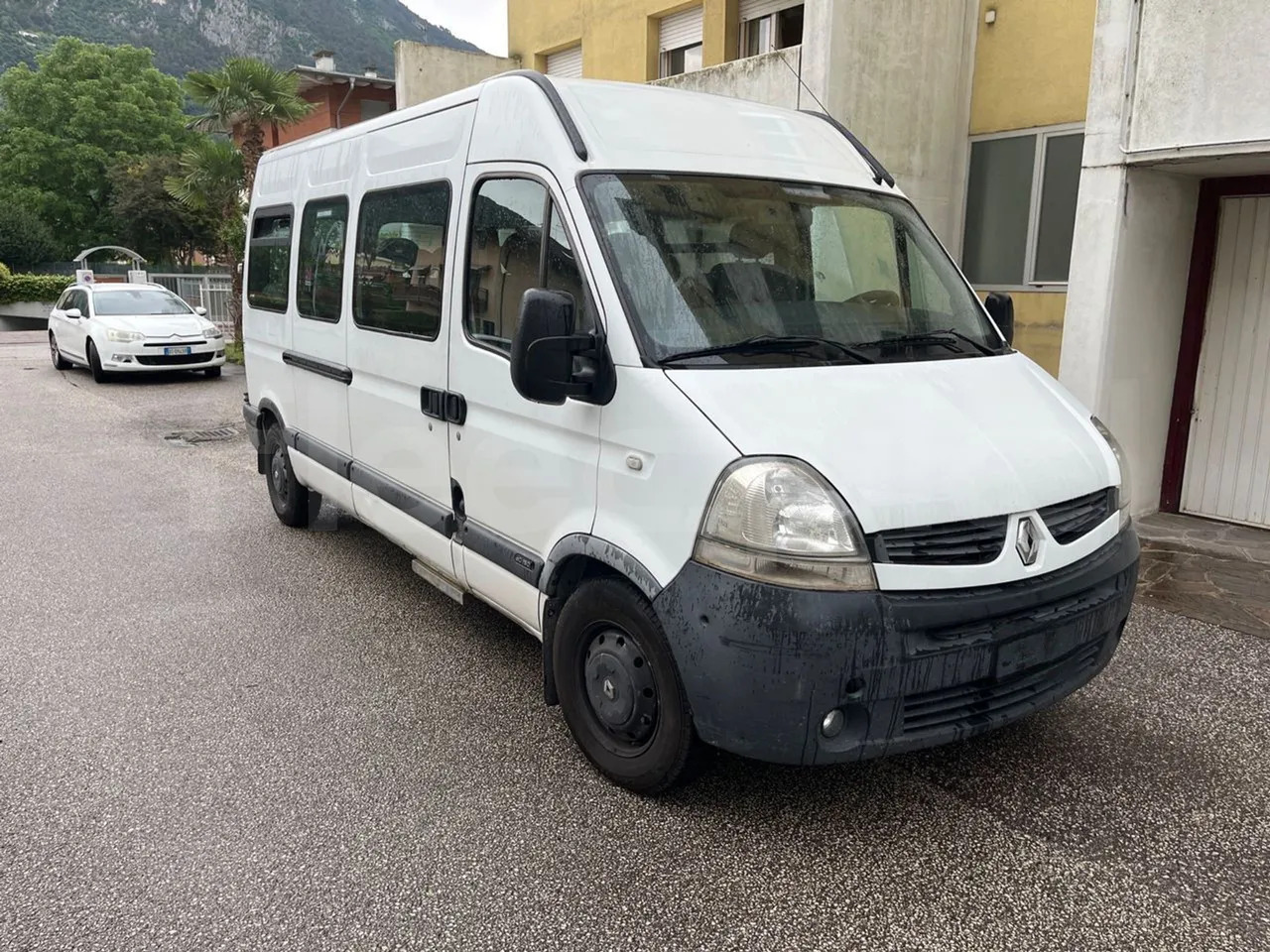Renault Master - מיניבוס, כלי רכב מסחרי לנוסעים: תמונה 1 Renault Master - מיניבוס, כלי רכב מסחרי לנוסעים: תמונה 1