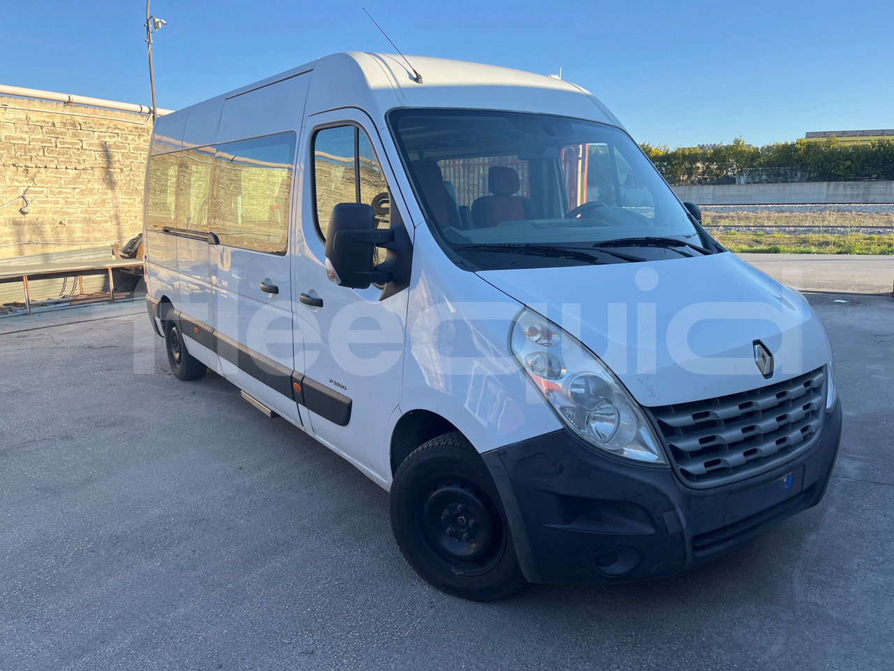 Renault Master - מיניבוס, כלי רכב מסחרי לנוסעים: תמונה 1 Renault Master - מיניבוס, כלי רכב מסחרי לנוסעים: תמונה 1