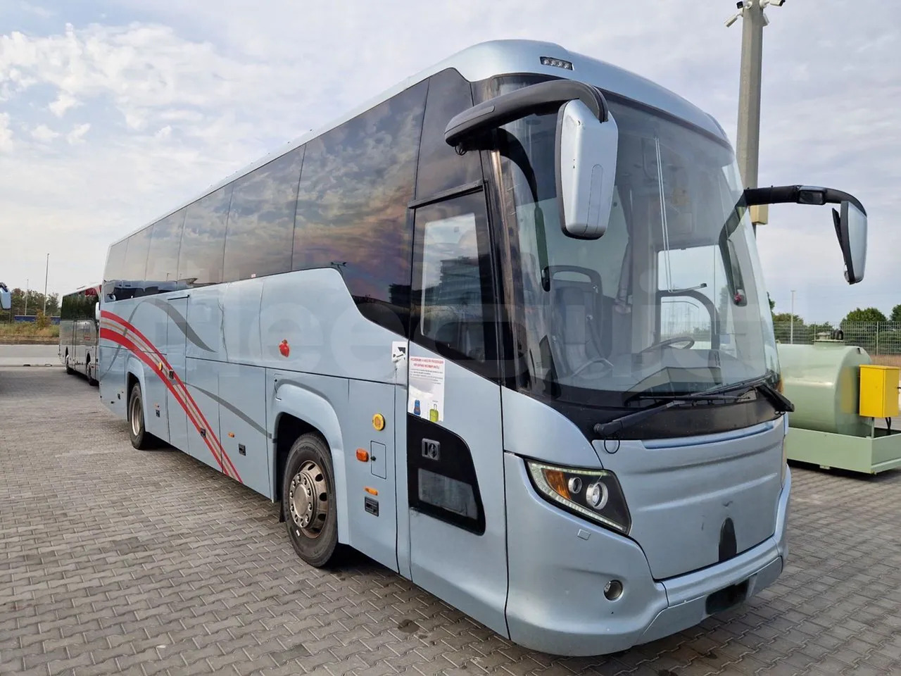 Scania Touring HD - אוטובוס בין עירוני: תמונה 1 Scania Touring HD - אוטובוס בין עירוני: תמונה 1
