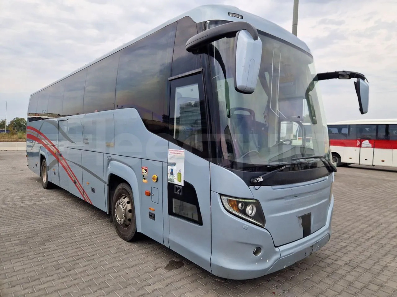 Scania Touring HD - אוטובוס בין עירוני: תמונה 1 Scania Touring HD - אוטובוס בין עירוני: תמונה 1