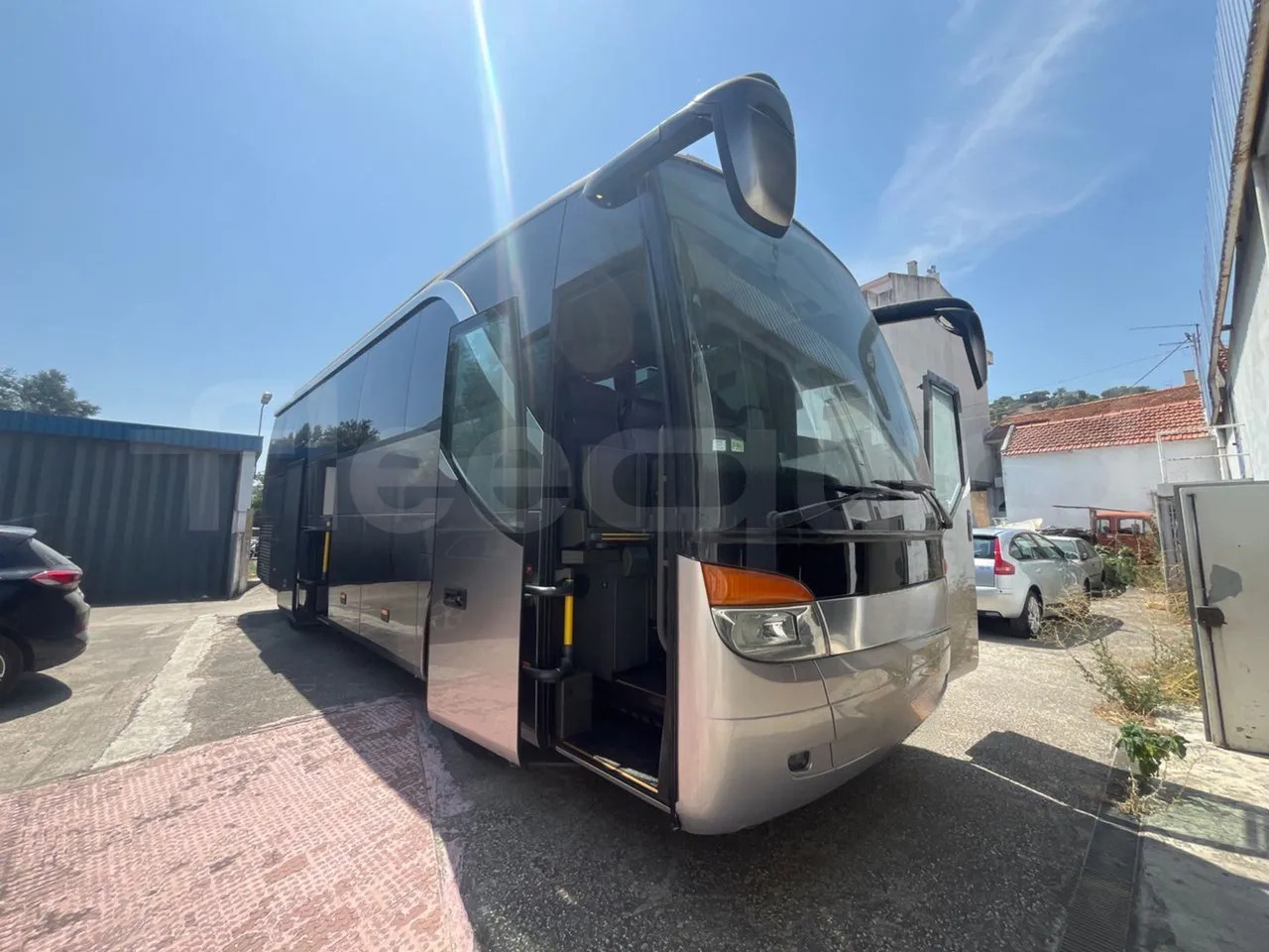 Setra S411 - אוטובוס בין עירוני: תמונה 1 Setra S411 - אוטובוס בין עירוני: תמונה 1