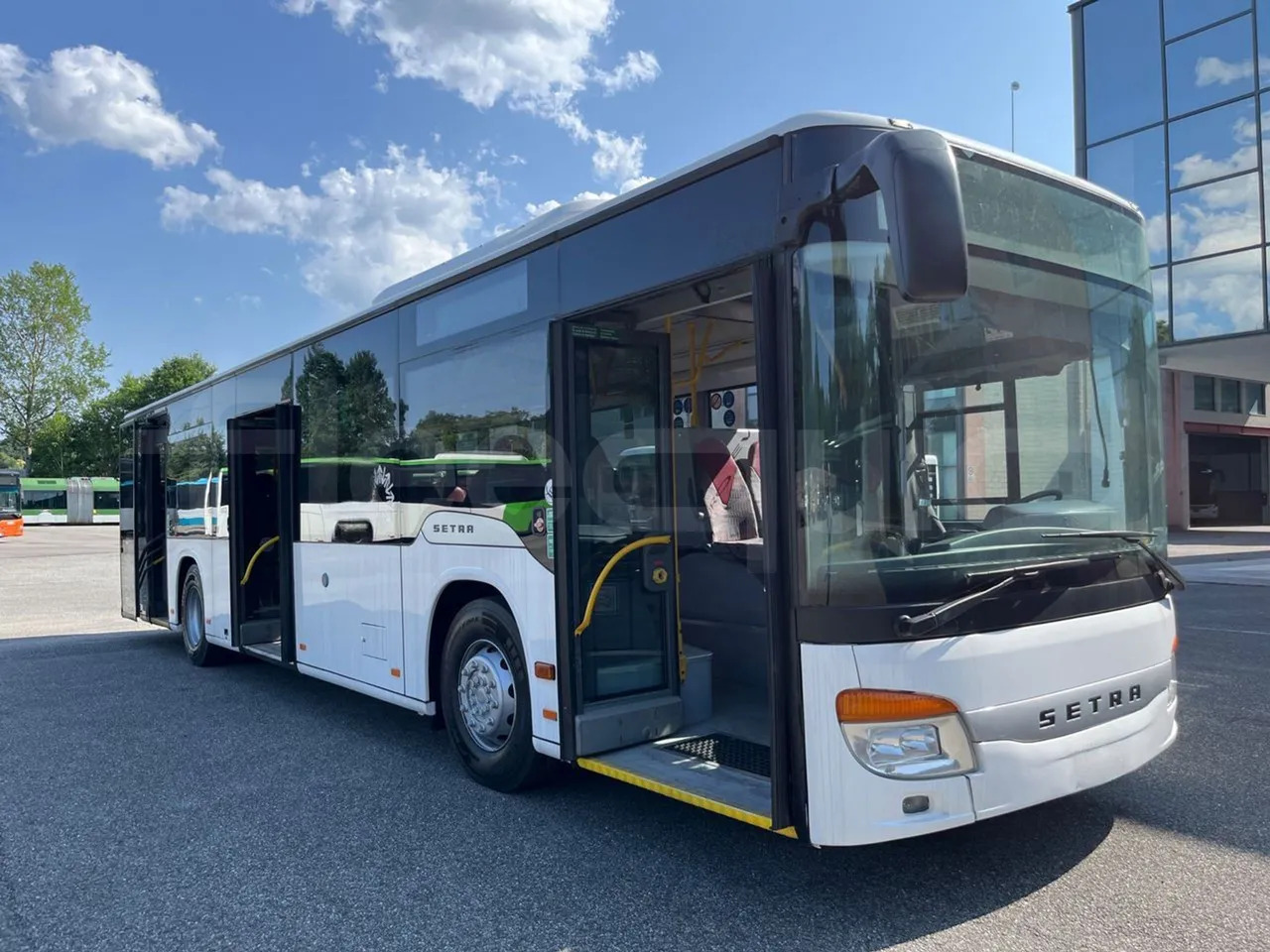 אוטובוס עירוני Setra S415: תמונה 9