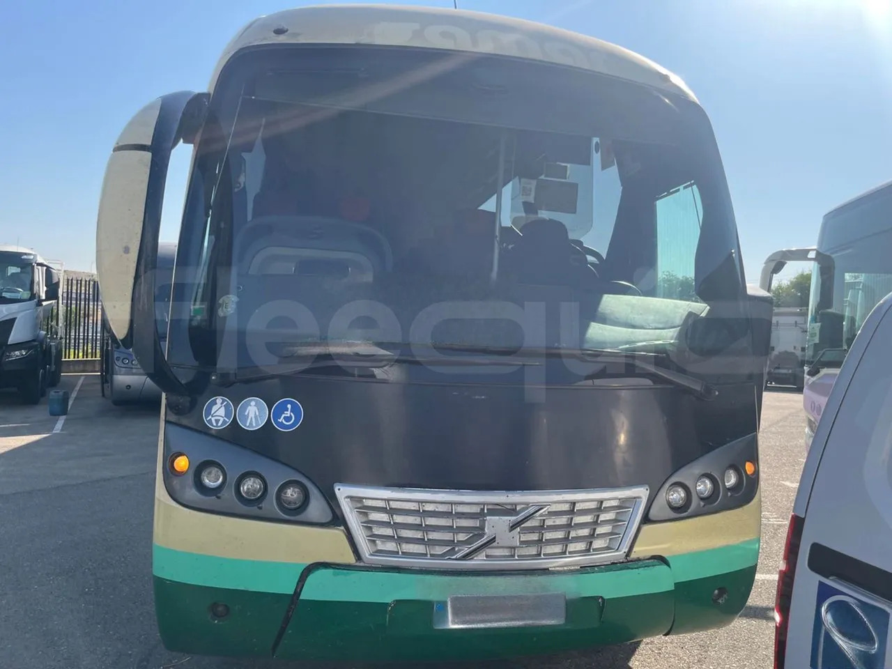 Volvo B12B - אוטובוס בין עירוני: תמונה 2 Volvo B12B - אוטובוס בין עירוני: תמונה 2