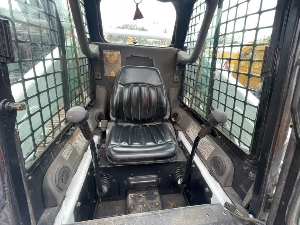 Bobcat S185 S185 - מעמיס היגוי החלקה: תמונה 2 Bobcat S185 S185 - מעמיס היגוי החלקה: תמונה 2