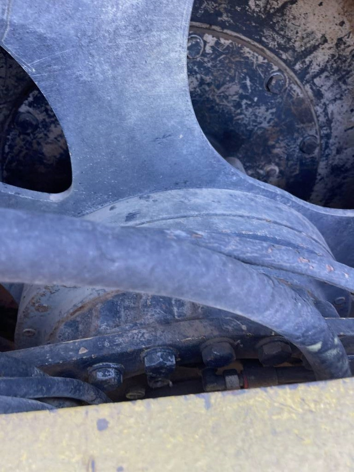 Bomag 226-4 - מדחס: תמונה 4 Bomag 226-4 - מדחס: תמונה 4