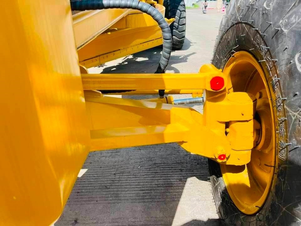 CAT 140h - מפלסת: תמונה 4 CAT 140h - מפלסת: תמונה 4