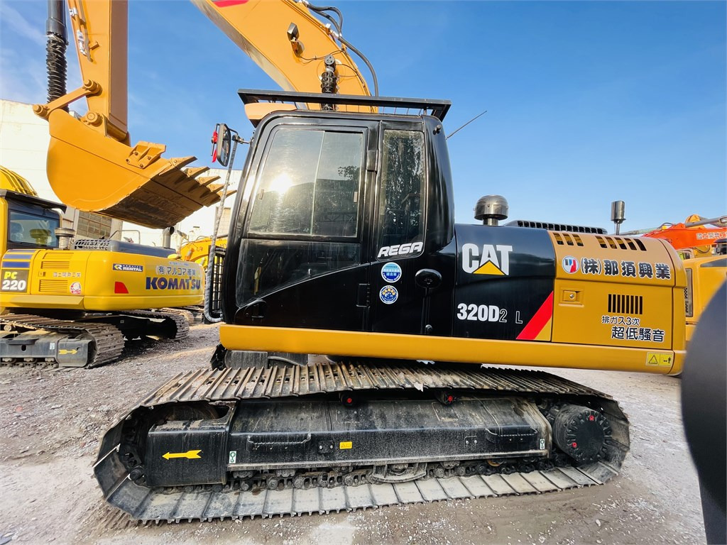 CAT 320D2 L - מחפר: תמונה 4 CAT 320D2 L - מחפר: תמונה 4
