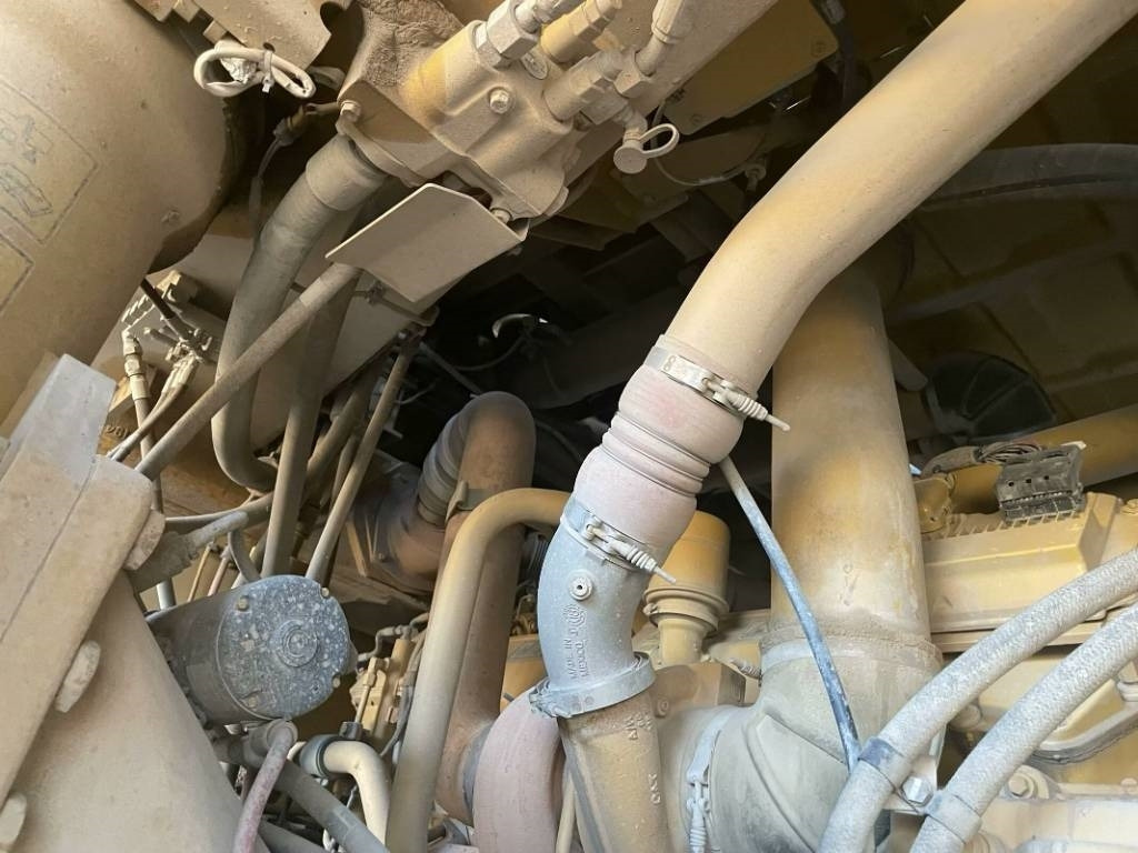CAT 777e - משאית סלעים/ מסיר פסולת קשיח: תמונה 4 CAT 777e - משאית סלעים/ מסיר פסולת קשיח: תמונה 4