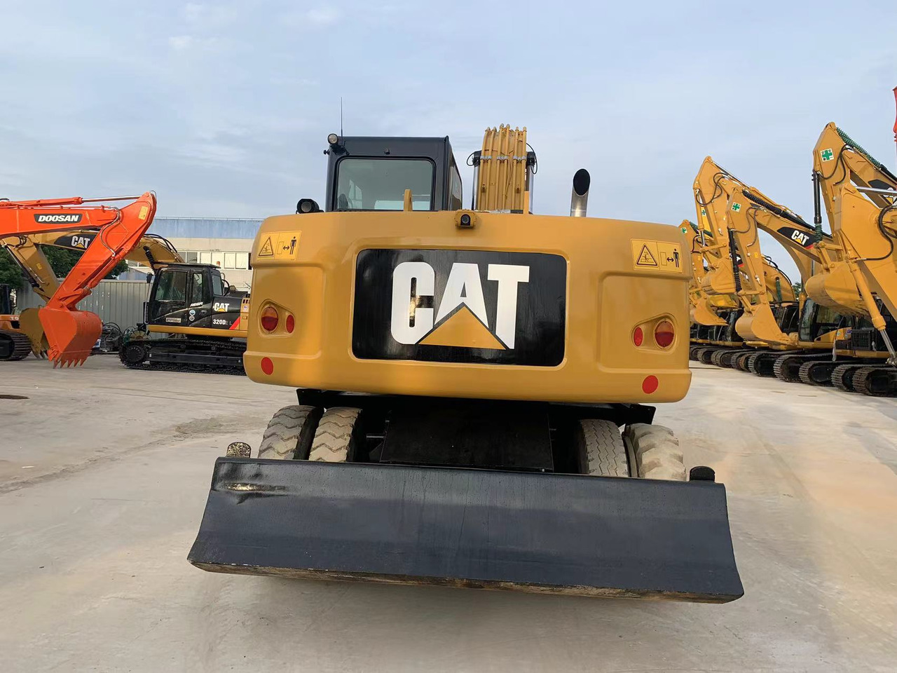 CATERPILLAR 315D - מחפר גלגלים: תמונה 4 CATERPILLAR 315D - מחפר גלגלים: תמונה 4