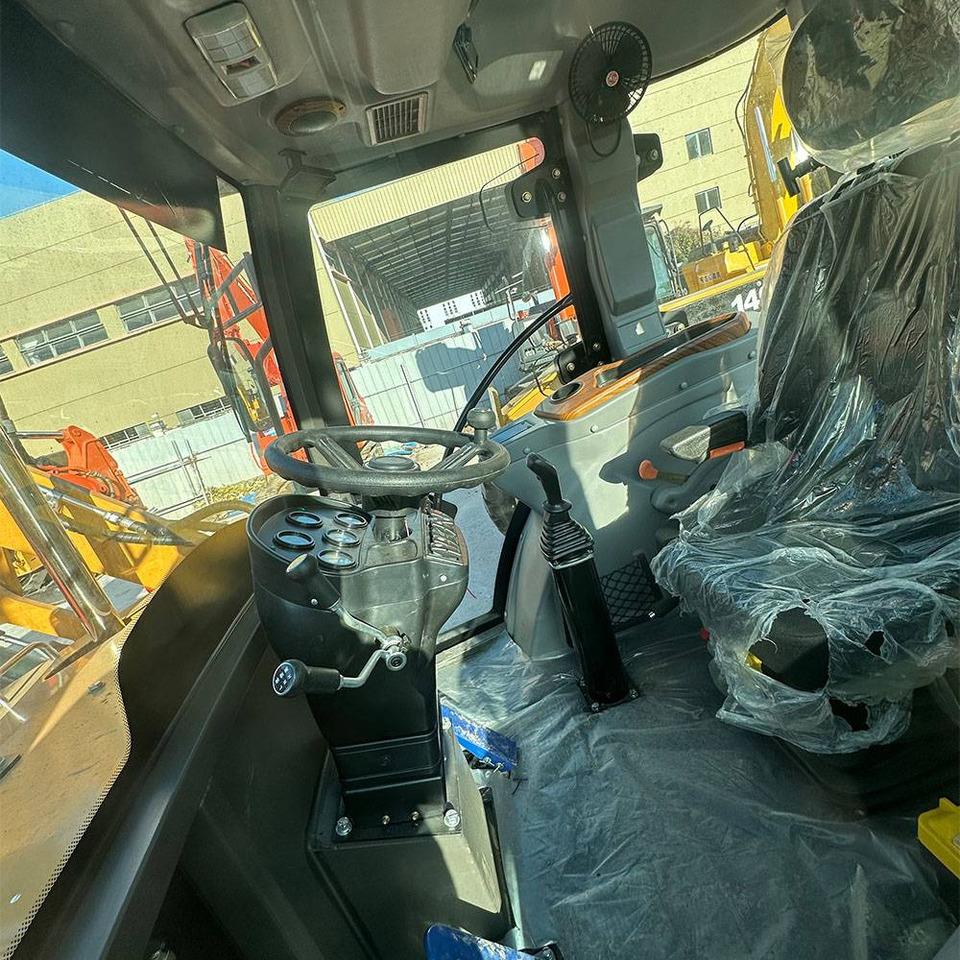 CATERPILLAR 420F - מחפרון: תמונה 4 CATERPILLAR 420F - מחפרון: תמונה 4