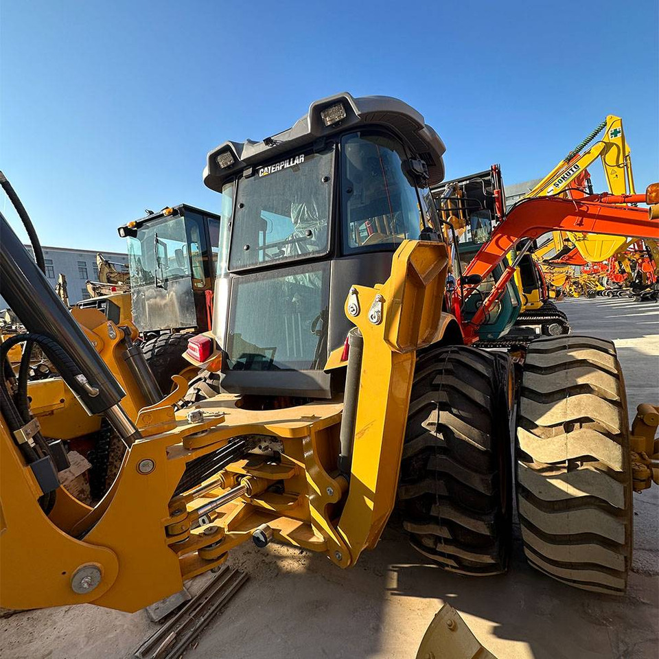 CATERPILLAR 420F - מחפרון: תמונה 4 CATERPILLAR 420F - מחפרון: תמונה 4