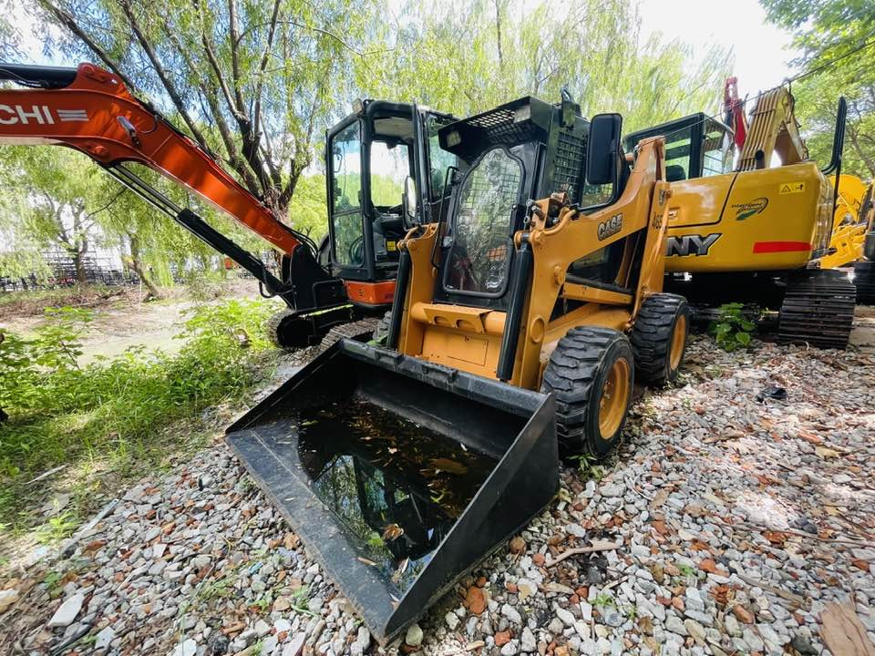 מעמיס היגוי החלקה Case 465 HE Skid Steer Loader: תמונה 1