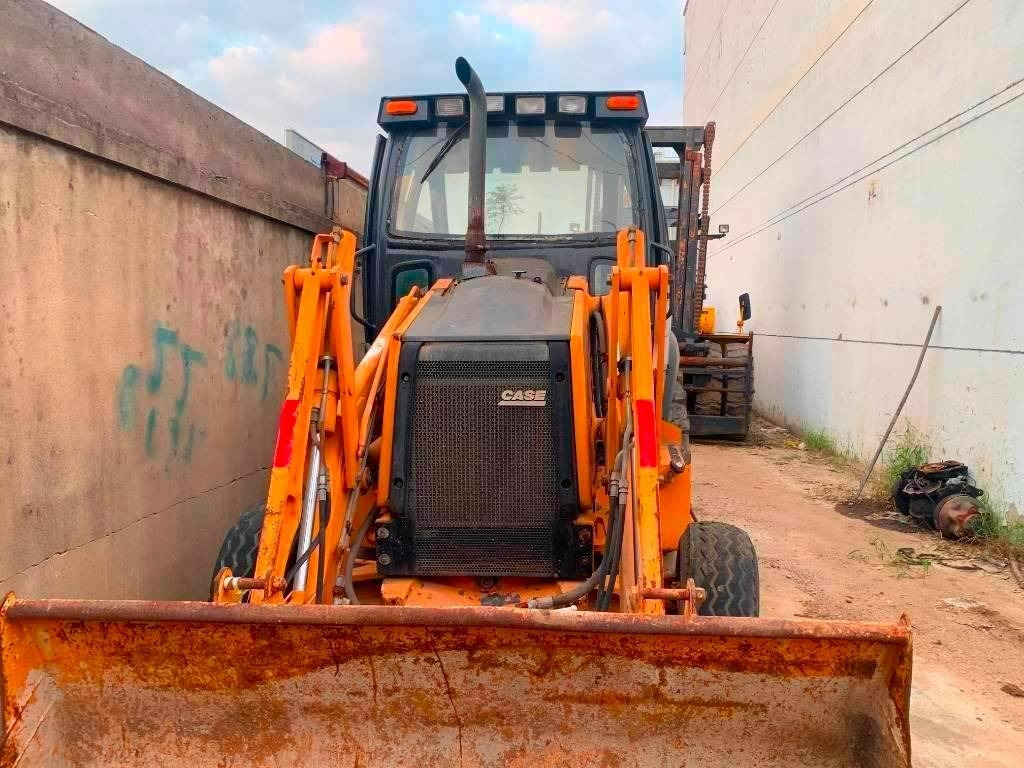 Case 580 M - מחפרון: תמונה 3 Case 580 M - מחפרון: תמונה 3