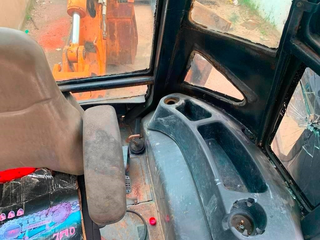 Case 580 M - מחפרון: תמונה 5 Case 580 M - מחפרון: תמונה 5