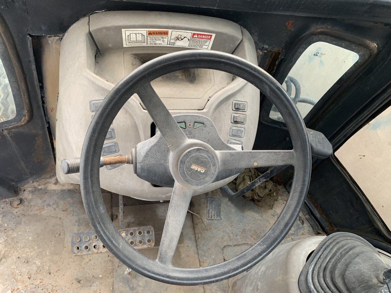 Case 580M - מחפרון: תמונה 2 Case 580M - מחפרון: תמונה 2