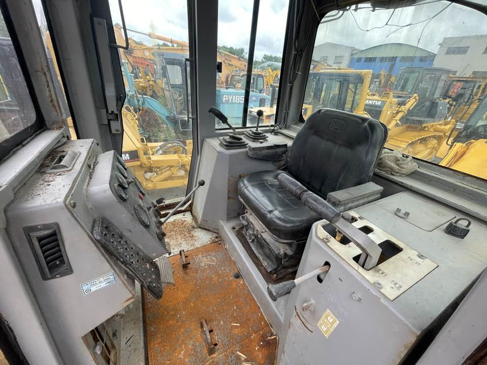 Caterpillar D7G2 LGP - מכונת בנייה: תמונה 4 Caterpillar D7G2 LGP - מכונת בנייה: תמונה 4