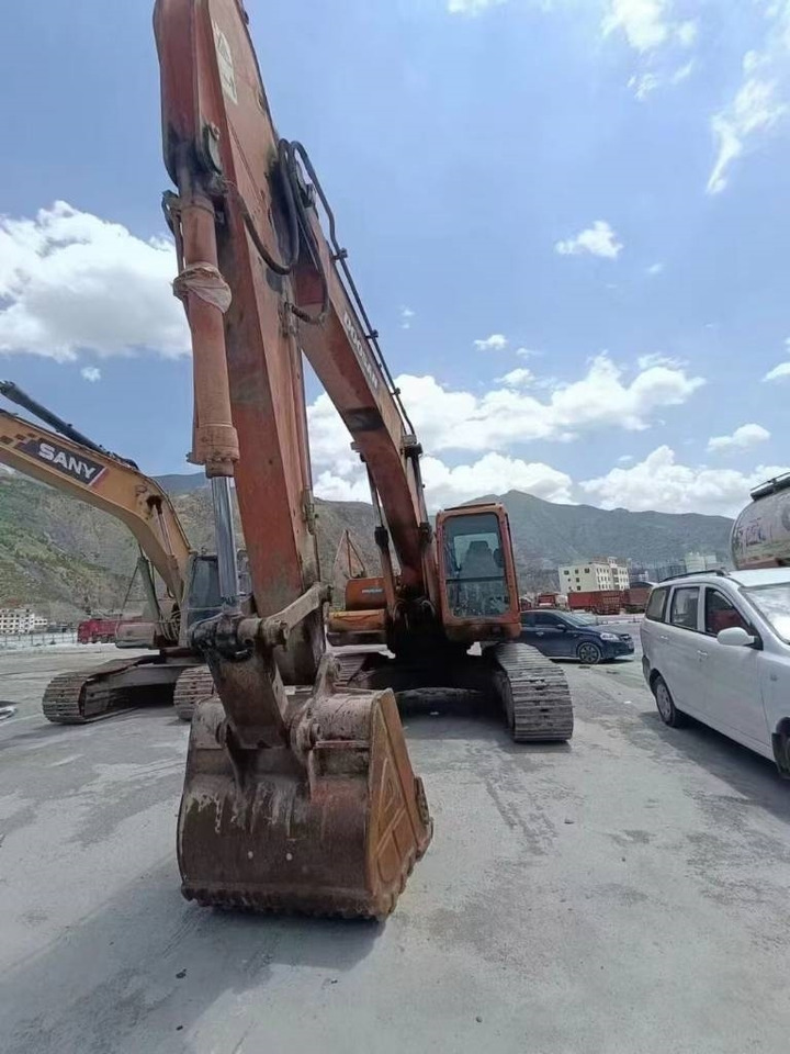 Doosan DH225LC-9 - מחפר סורק: תמונה 1 Doosan DH225LC-9 - מחפר סורק: תמונה 1