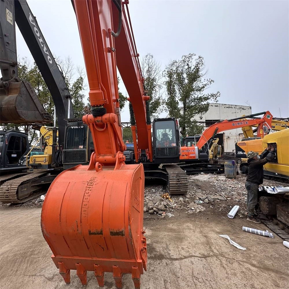 Hitachi ZX 200-3 G - מחפר סורק: תמונה 4 Hitachi ZX 200-3 G - מחפר סורק: תמונה 4