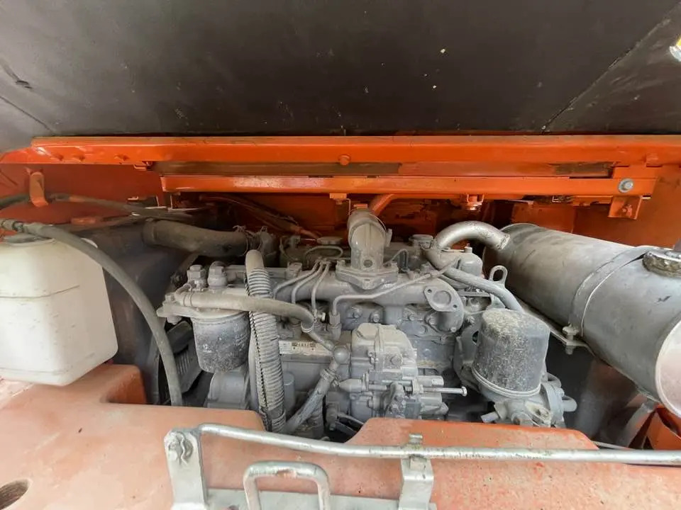 Hitachi ZX75US-7 - מיני מחפר: תמונה 5 Hitachi ZX75US-7 - מיני מחפר: תמונה 5