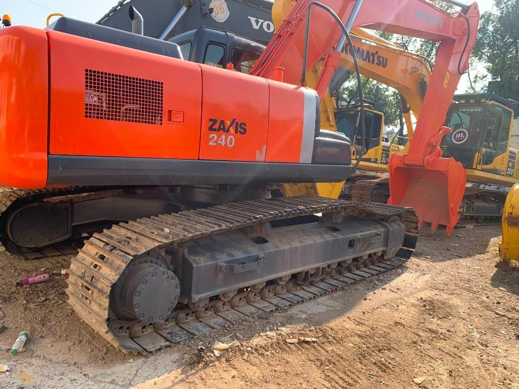 Hitachi Zaxis 240 - מחפר סורק: תמונה 3 Hitachi Zaxis 240 - מחפר סורק: תמונה 3